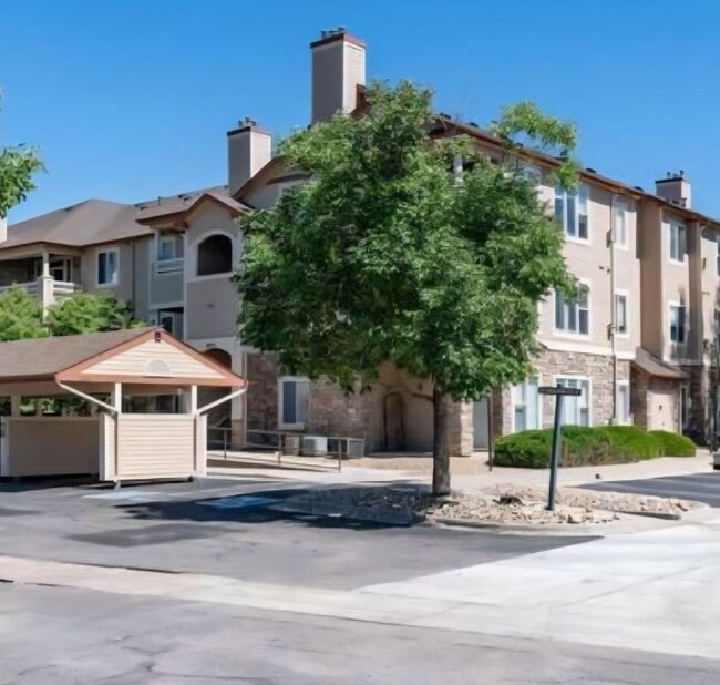 property at 8412 S Holland Ct