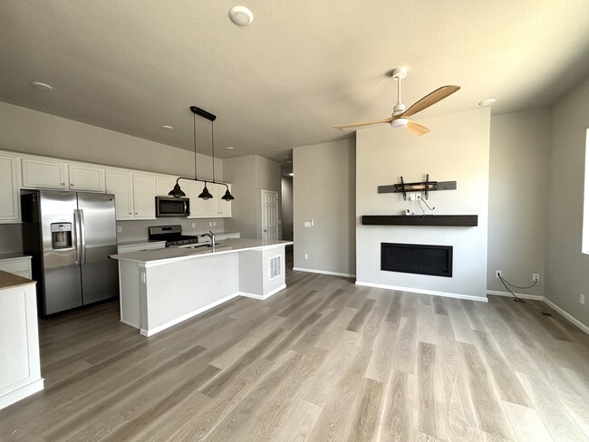 791 Plum Creek Ct in Brighton, CO - Foto de edificio - Building Photo