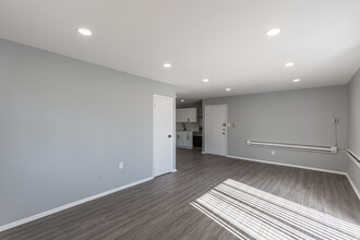 Washington Woods in Lansdowne, PA - Building Photo - Interior Photo