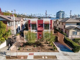 1212 Viola Ave, Unit 102 in Glendale, CA - Building Photo