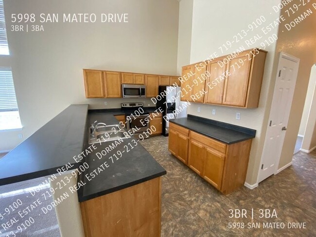 5998 San Mateo Dr in Colorado Springs, CO - Building Photo - Building Photo