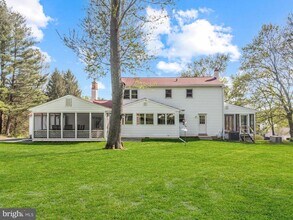 60 Paul Cir in Glen Mills, PA - Building Photo - Building Photo