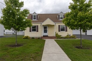 183 North Pl in Corning, NY - Building Photo