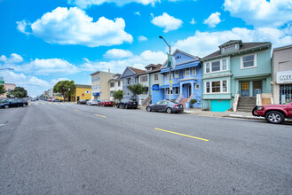 1124-1126 Irving St in San Francisco, CA - Building Photo - Building Photo