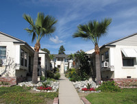 2231 Florencita Ave in Montrose, CA - Foto de edificio - Building Photo