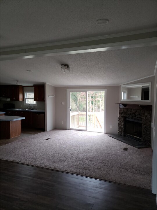 325 E Jewett Ave in Bunn, NC - Building Photo