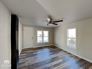 2817 Baylor St in Lubbock, TX - Foto de edificio - Building Photo