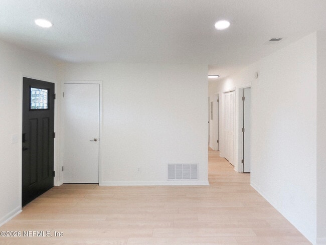 43 Saratoga Cir S in Atlantic Beach, FL - Building Photo - Building Photo