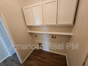 2932 Oakshire St in Denton, TX - Building Photo - Building Photo