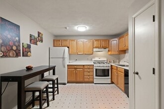 9 Kenmar Dr, Unit 18 in Billerica, MA - Foto de edificio - Building Photo