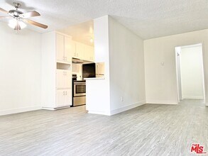 13205 Barbara Ann St-Unit -8 in Los Angeles, CA - Building Photo - Building Photo