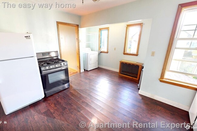 27 Princeton St, Unit #2 in Medford, MA - Building Photo - Building Photo