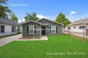 1317 Denver Ave in Fort Worth, TX - Building Photo