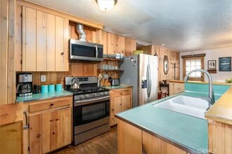 53654 Rd 432 in Bass Lake, CA - Foto de edificio - Building Photo