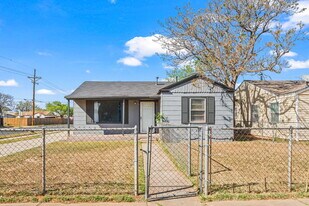 2624 2nd St in Lubbock, TX - Building Photo