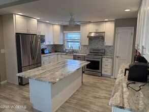 1 Michaels Ct in Ocean Township, NJ - Building Photo - Building Photo