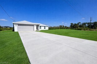 3108 73rd St W in Lehigh Acres, FL - Building Photo