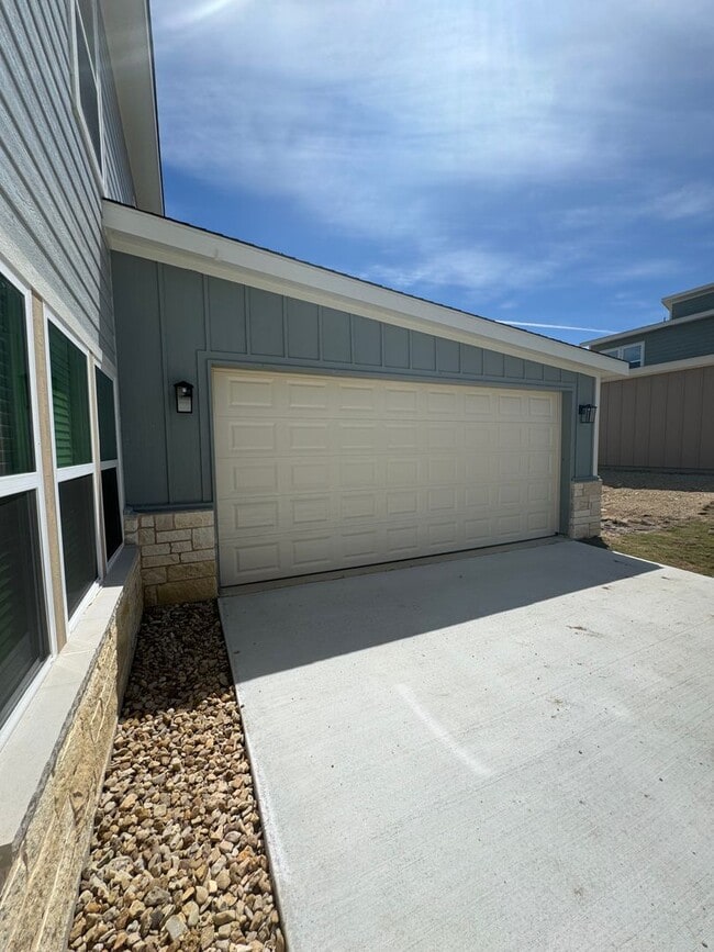 1316 Johnson Bend Rd in Weatherford, TX - Building Photo - Building Photo