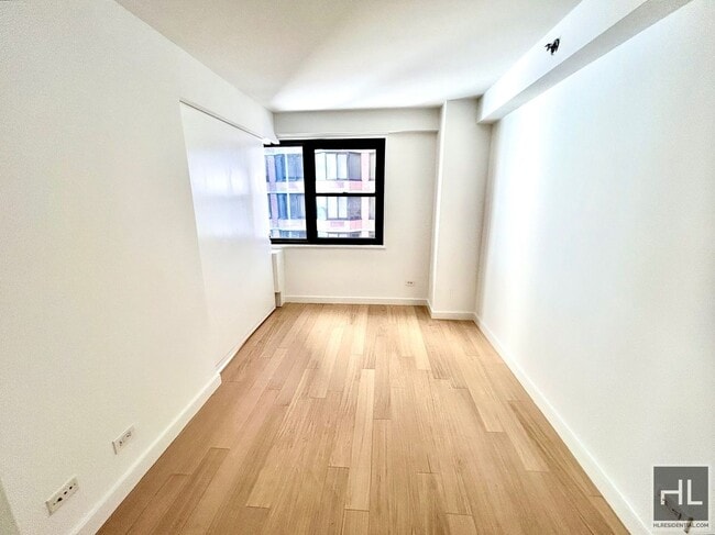 East 39th Street, Unit 17A in New York, NY - Foto de edificio - Building Photo