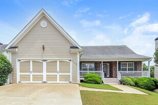 215 Overlook Dr in Dallas, GA - Building Photo