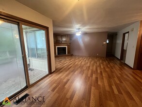7044 Deer Trail Rd in Manhattan, KS - Building Photo - Building Photo