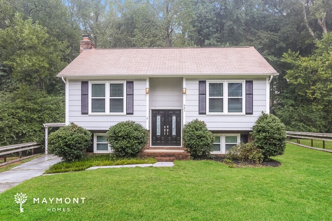 property at 941 Foxborough Rd