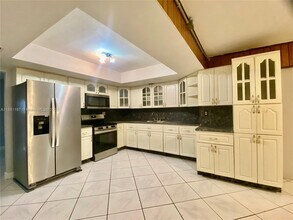 4801 Washington St in Hollywood, FL - Building Photo - Building Photo