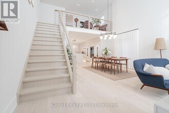 5389 Kindos St in Burlington, ON - Building Photo - Building Photo