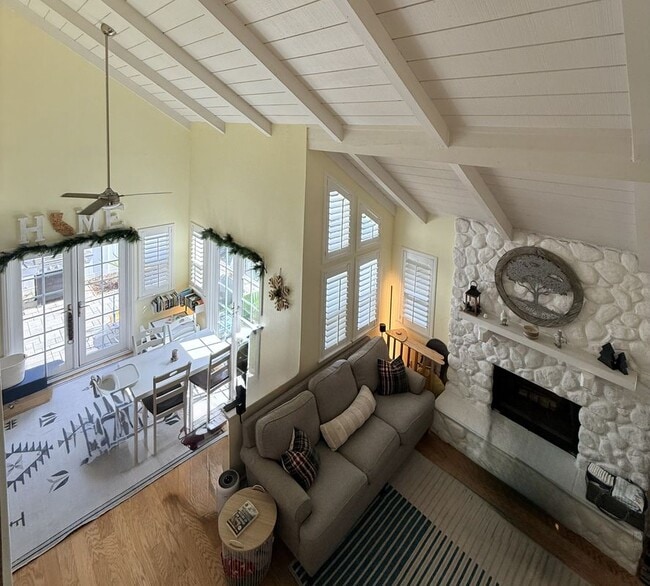 property at 2165 Canyon Dr