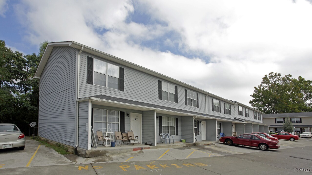 Sophia Gardens Townhomes in Sevierville, TN - Foto de edificio