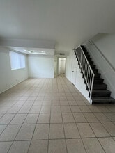 13012 Riverside Dr in Los Angeles, CA - Building Photo - Building Photo