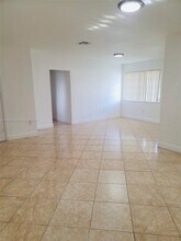 4225 SW 98th Ct in Miami, FL - Building Photo - Building Photo