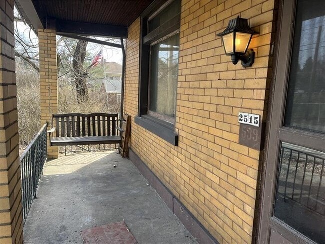 2515 Mt Troy Rd in Pittsburgh, PA - Building Photo - Building Photo