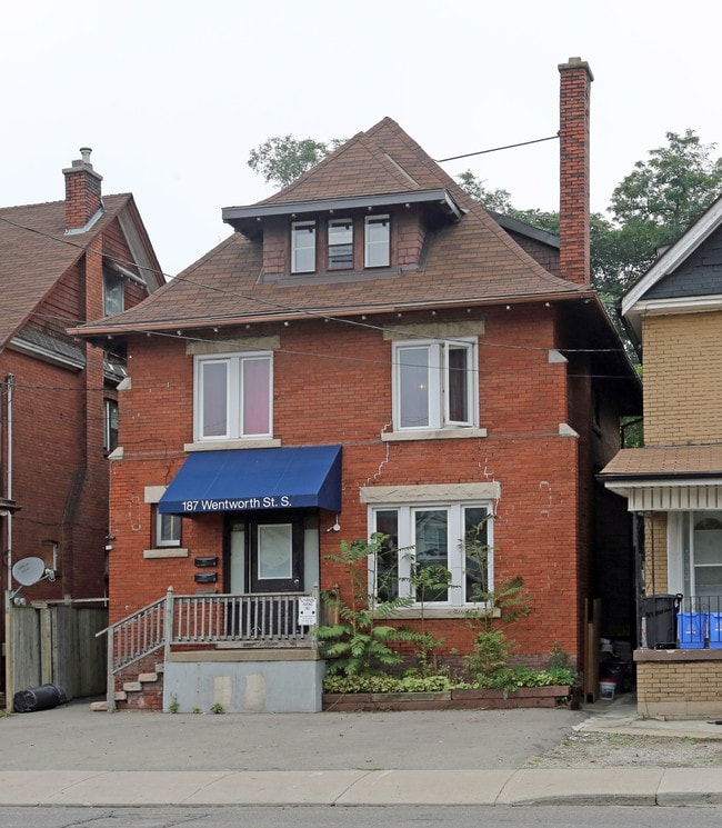 187 Wentworth St S in Hamilton, ON - Building Photo - Primary Photo