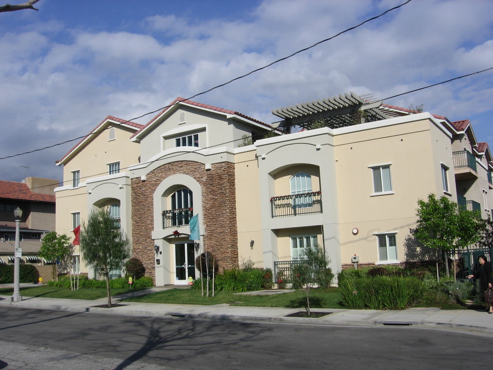 120 De Anza St #207 in San Gabriel, CA - Foto de edificio