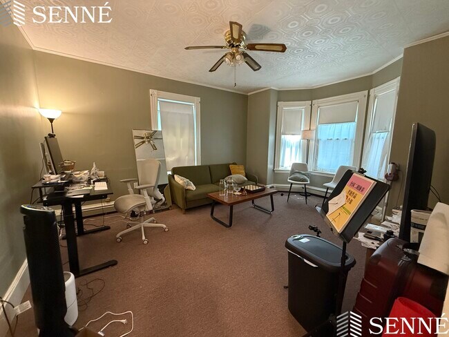 392 Windsor St, Unit 1