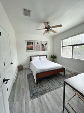 2318 Emancipation Ave in Houston, TX - Building Photo - Building Photo