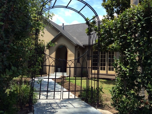 property at 1255 E Orange Grove Blvd