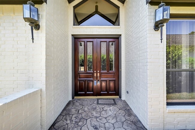 property at 22 Creekwood Dr