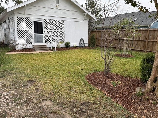 property at 1610 W Sidnor St