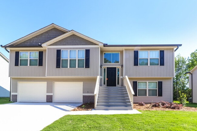 property at 428 Charleston Pl