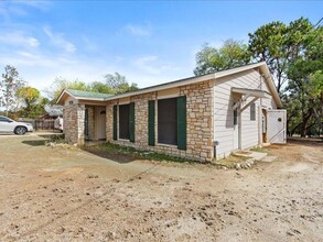 104 Cedar Hollow in Wimberley, TX - Building Photo - Building Photo