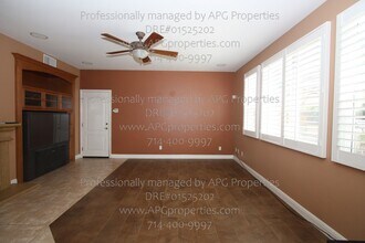 1250 Fairbury Ln in Anaheim, CA - Building Photo - Building Photo