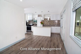 9413 Farralone Ave in Los Angeles, CA - Building Photo - Building Photo