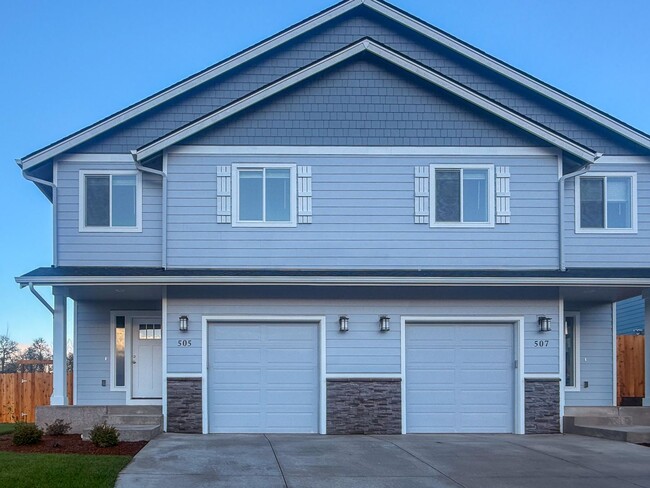 property at 505-507 NW Hillcrest Dr