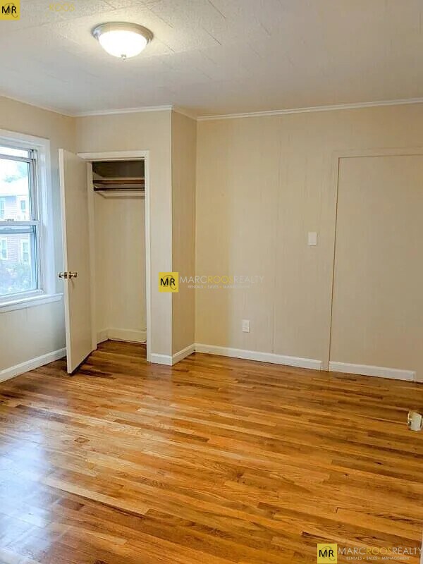 58 Buzzells Ln in Medford, MA - Foto de edificio - Building Photo