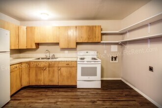 1110 Gard Pl in Loveland, CO - Building Photo - Building Photo