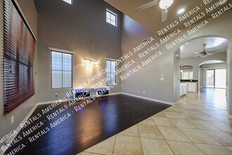 21665 S 215th Pl in Queen Creek, AZ - Foto de edificio - Building Photo