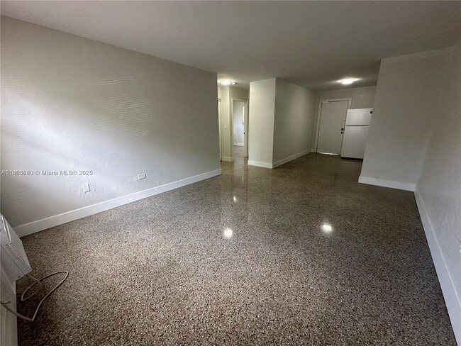 377 NW 4th St in Homestead, FL - Building Photo - Building Photo