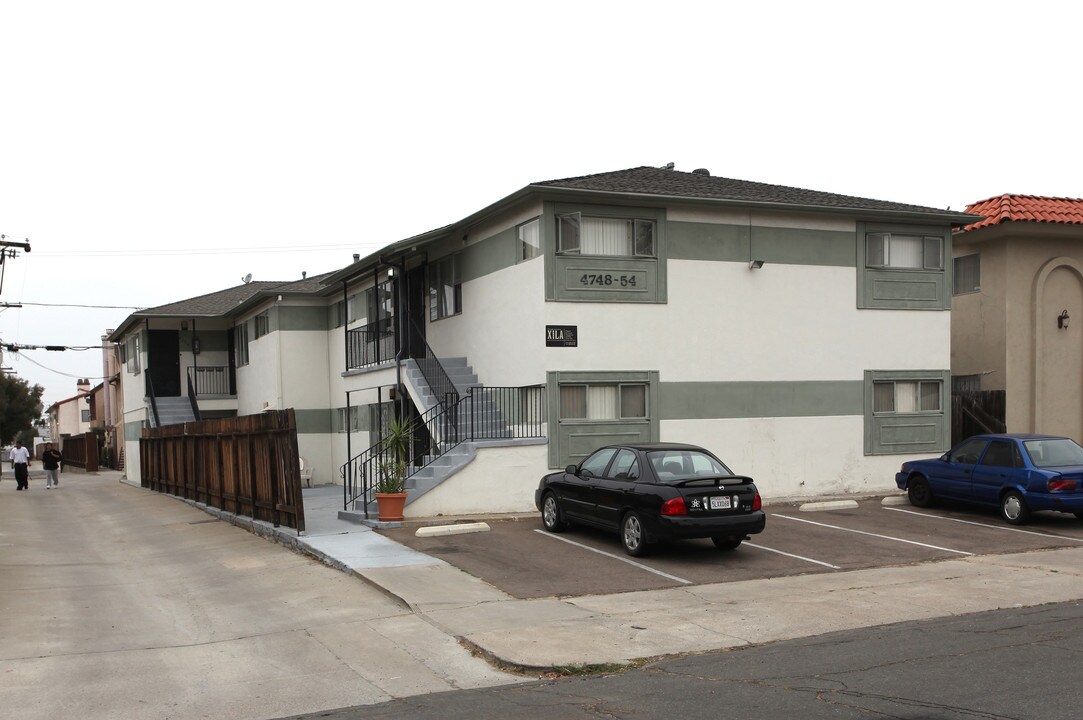 4748-4754 Mansfield St in San Diego, CA - Building Photo